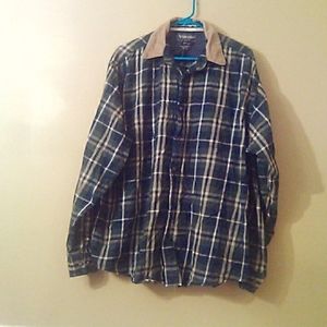 XL Wrangler Long Sleeve Button Front Shirt.